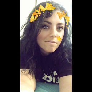 Meet your Posher, Holly